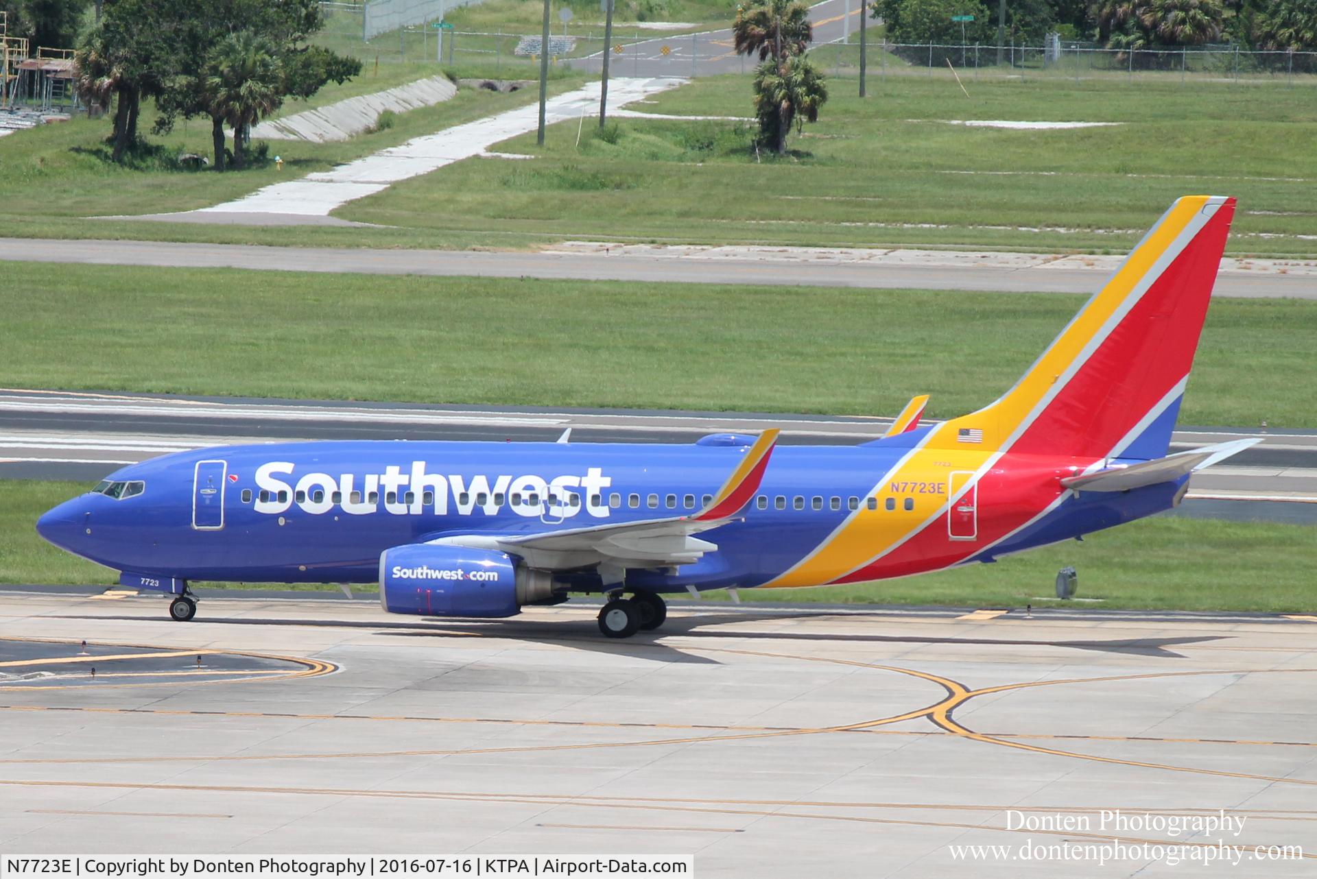N7723E, 2006 Boeing 737-76N C/N 32670, Southwest Flight 5033 (N7723E) arrives at Tampa International Airport following flight from Lambert-St Louis International Airport