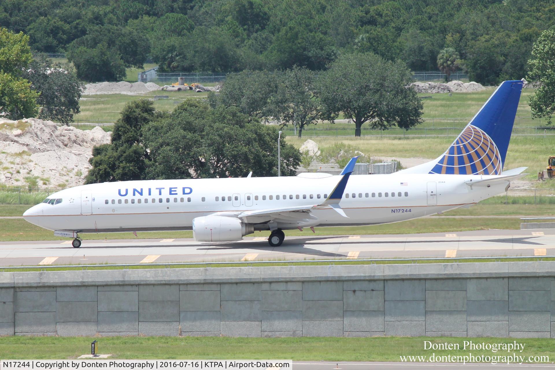 N17244, 1999 Boeing 737-824 C/N 28954, United Flight 1826 (N17244) departs Tampa International Airport enroute to Denver International Airport