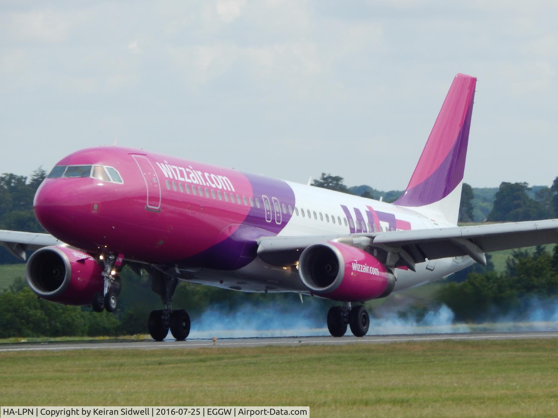 HA-LPN, 2007 Airbus A320-232 C/N 3354, HA-LPN seconds after touching down on british soil!
