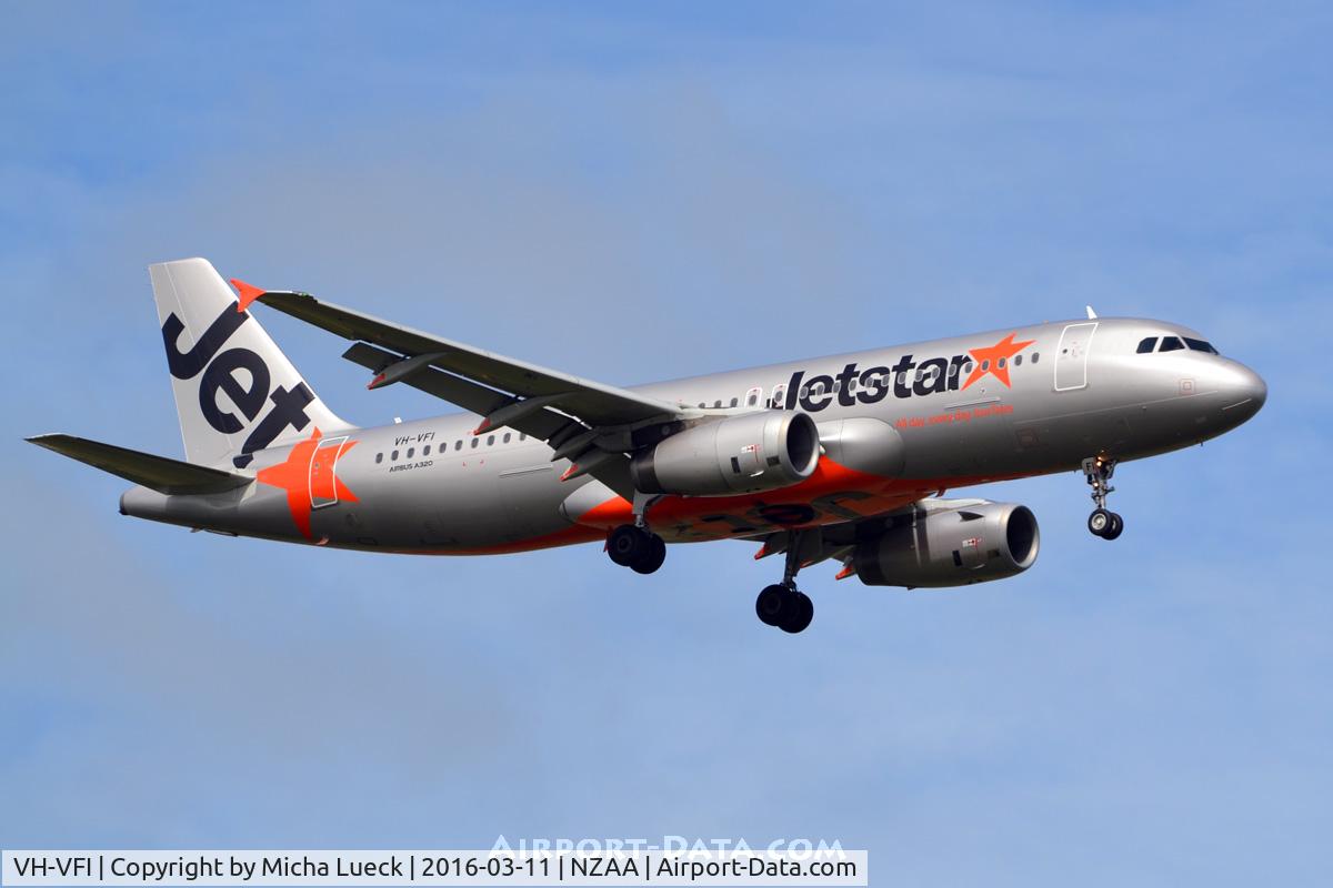 VH-VFI, 2012 Airbus A320-232 C/N 5270, At Auckland