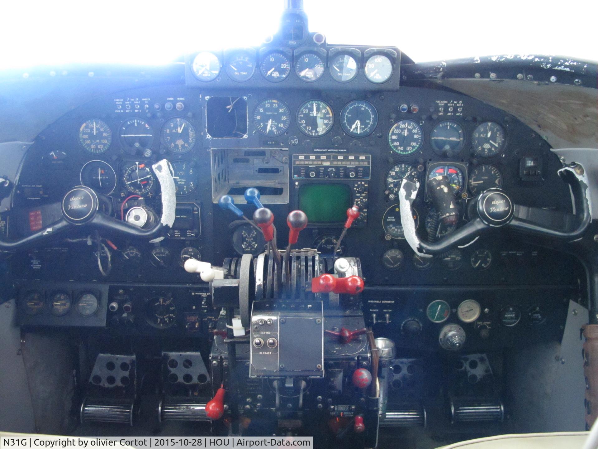N31G, 1942 Lockheed 18-56 Lodestar C/N 2302, the cockpit