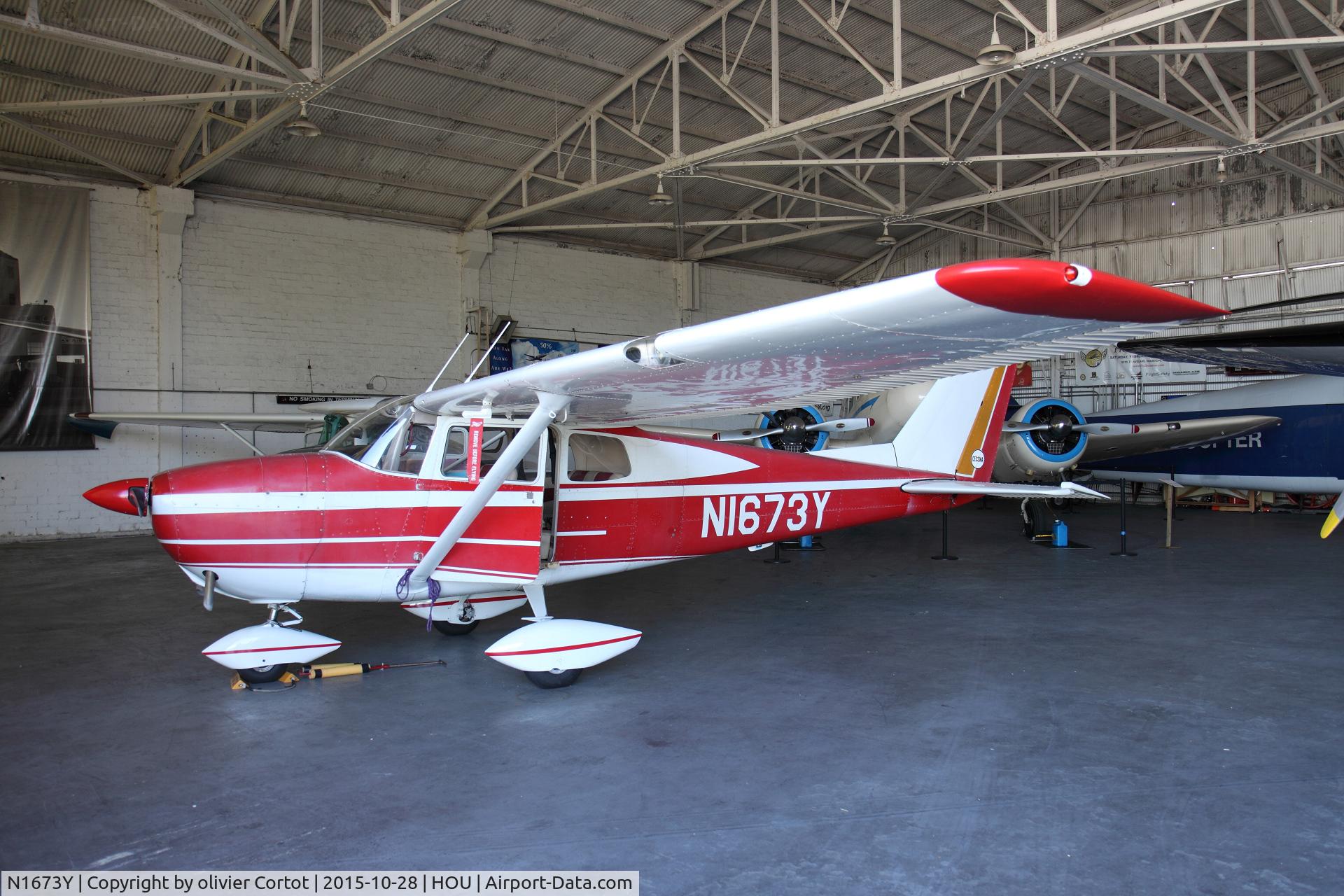 N1673Y, 1962 Cessna 172C C/N 17249373, 1940 air terminal