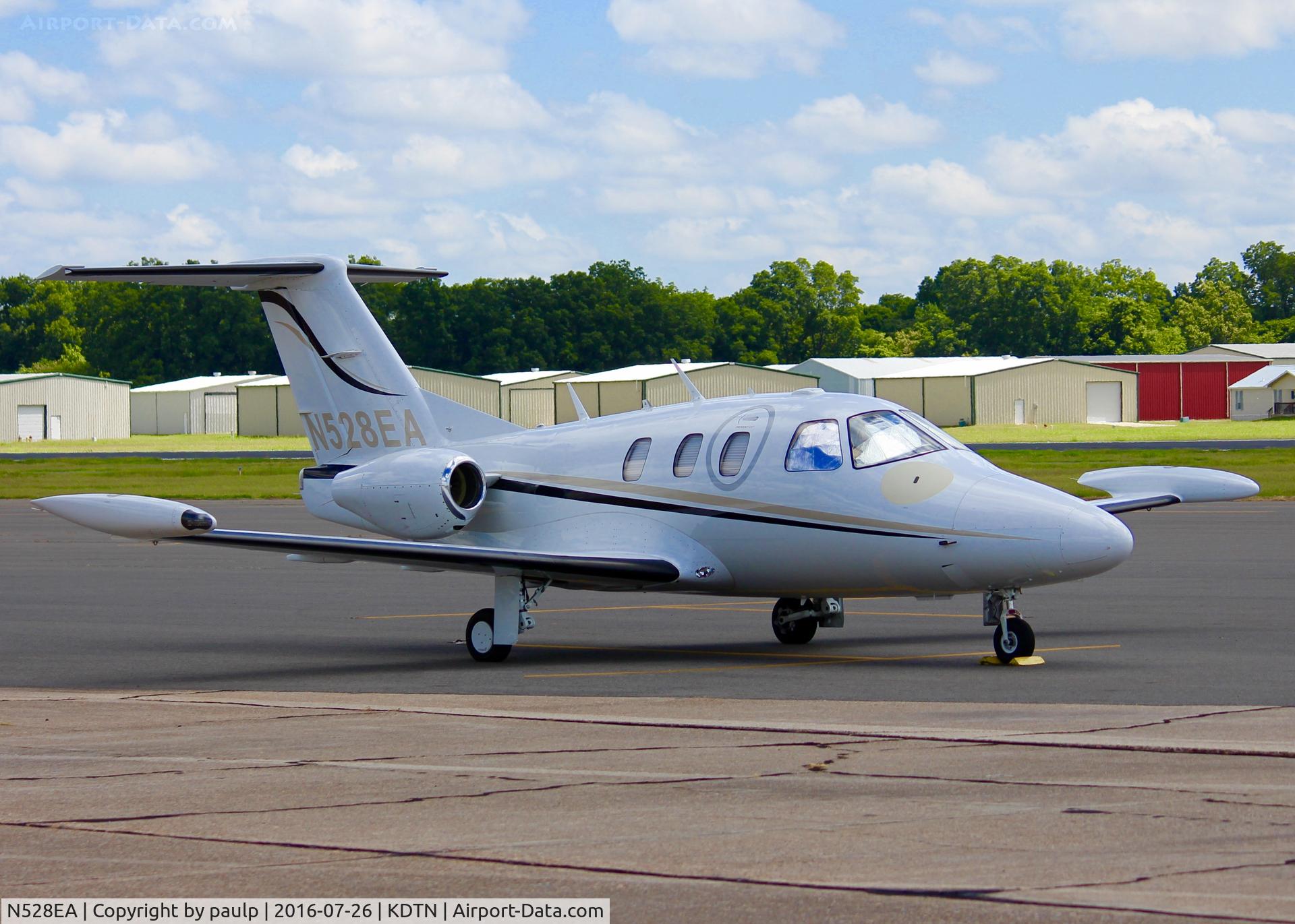 N528EA, 2008 Eclipse Aviation Corp EA500 C/N 000128, At Downtown Shreveport.