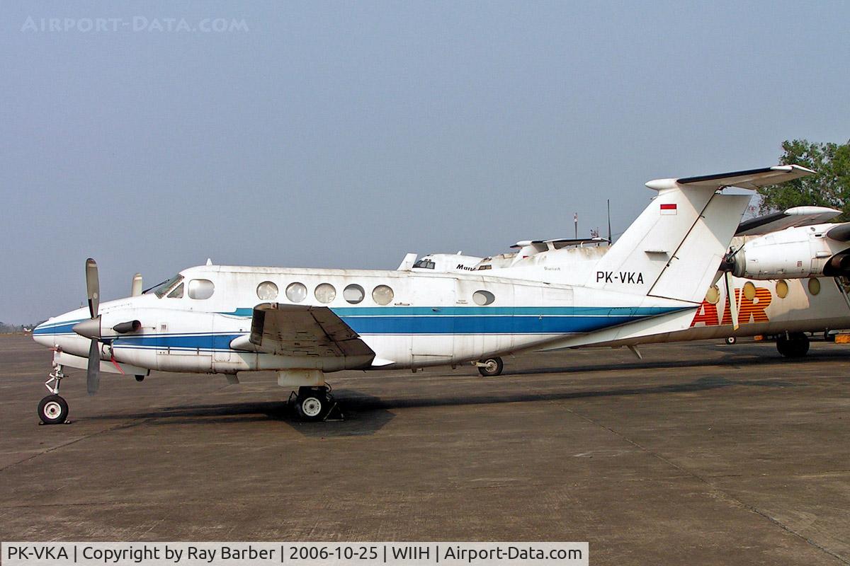 PK-VKA, 1980 Beech 200 Super King Air C/N BB-732, Beech 200 Super King Air [BB-732] Jakarta-Halim Perdanakusuma Int~PK 25/10/2006