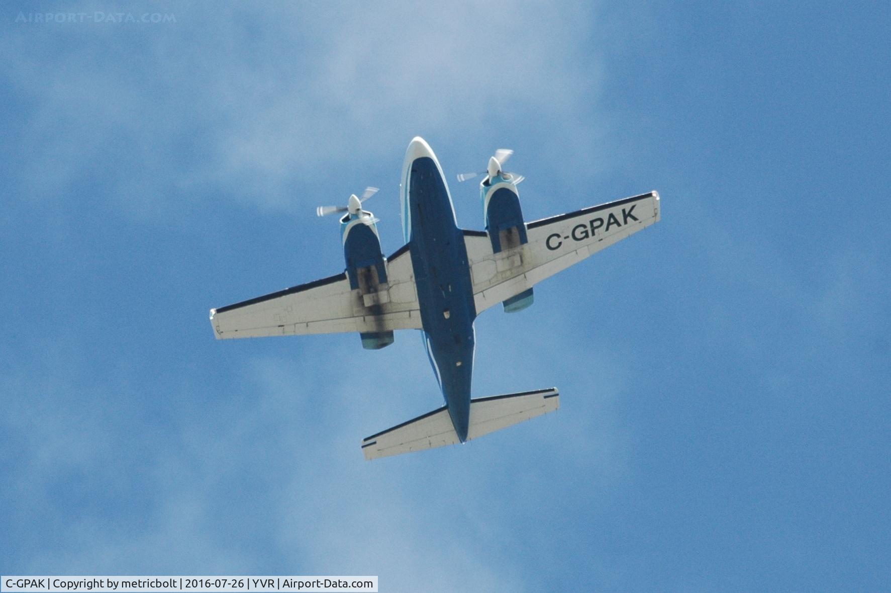 C-GPAK, 1980 Piper PA-31-350 Navajo Chieftain Chieftain C/N 31-8052070, Take off from YVR