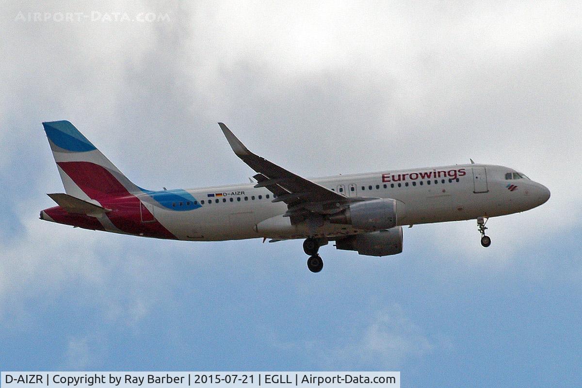 D-AIZR, 2013 Airbus A320-214 C/N 5525, Airbus A320-214(SL) [5525] (Eurowings) Home~G 21/07/2015. On approach 27L.