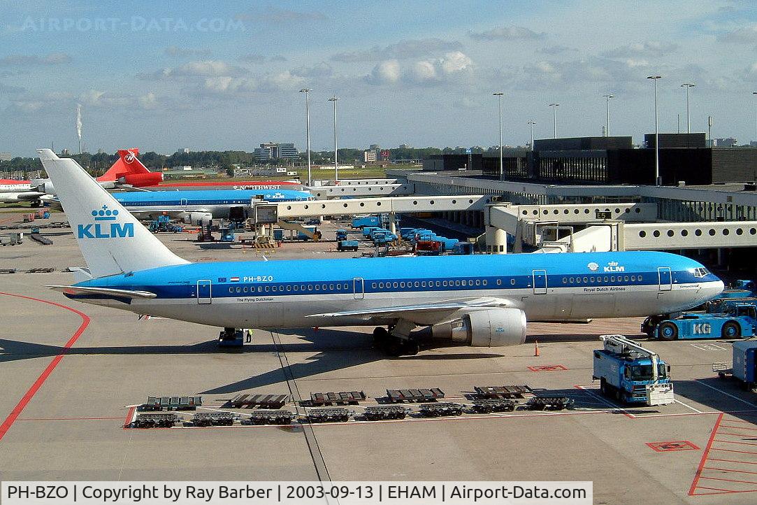 PH-BZO, 2000 Boeing 767-306/ER C/N 30393, Boeing 767-306ER [30393] (KLM-Royal Dutch Airlines) Amsterdam-Schiphol~PH 13/09/2003