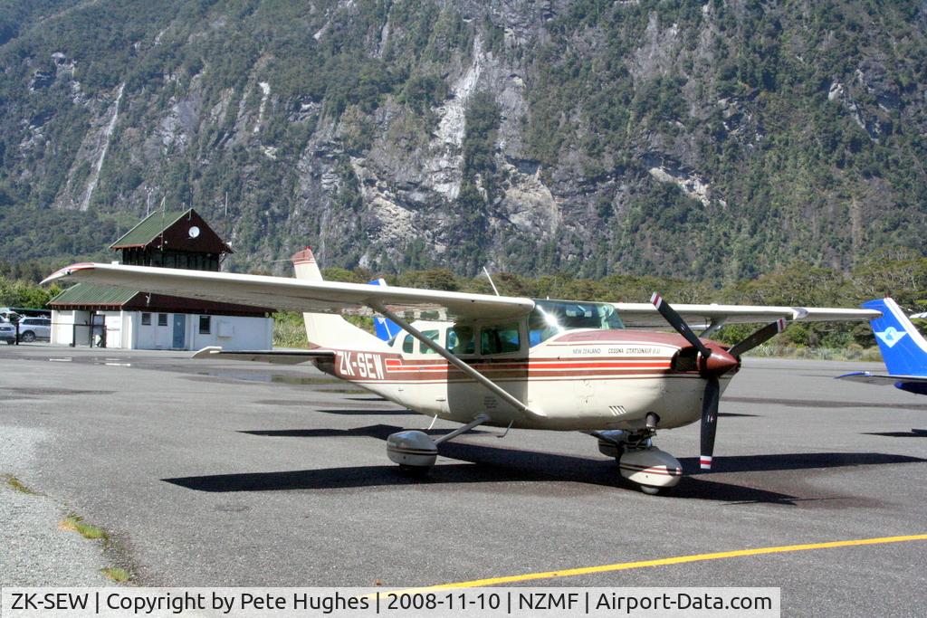 ZK-SEW, 1980 Cessna T207A Turbo Stationair 8 C/N 20700584, ZK-SEW Cessna 207 at Milford Sound NZ