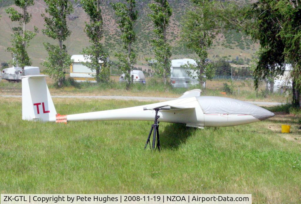 ZK-GTL, Schleicher ASW-20 C/N 20467, ZK-GTL ASW20 at Omarama