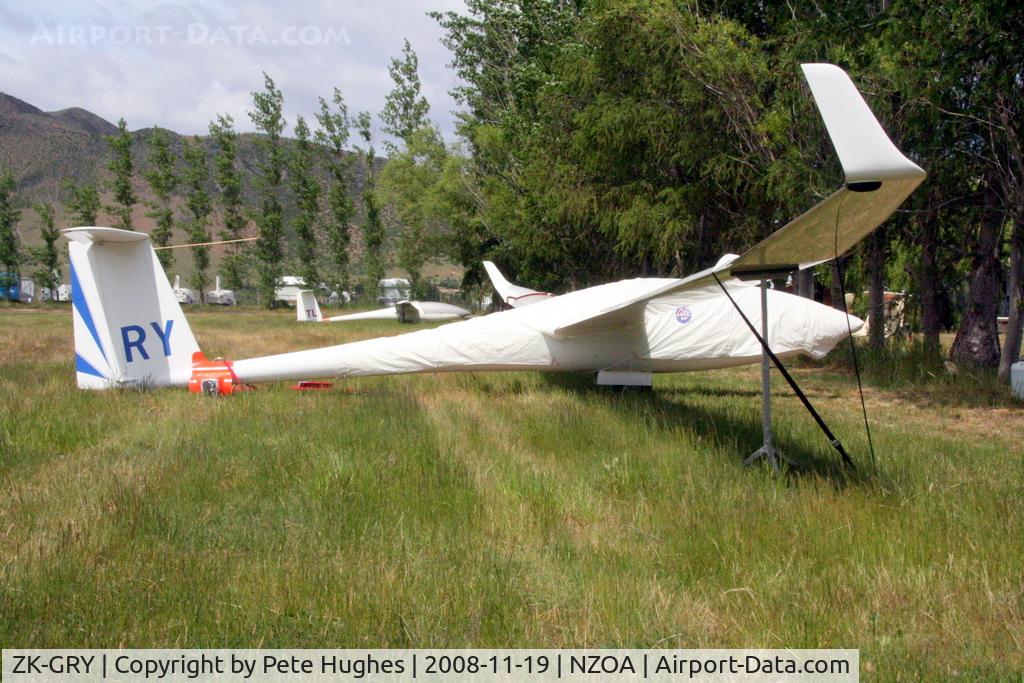 ZK-GRY, Schempp-Hirth Ventus 2cT C/N 95, ZK-GRY Ventus at Omarama, NZ