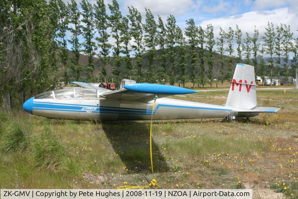 ZK-GMV, Let L-13 Blanik C/N 175115, ZK-GMV Blanik at Omarama, NZ.  Good to see a Blanik these days!