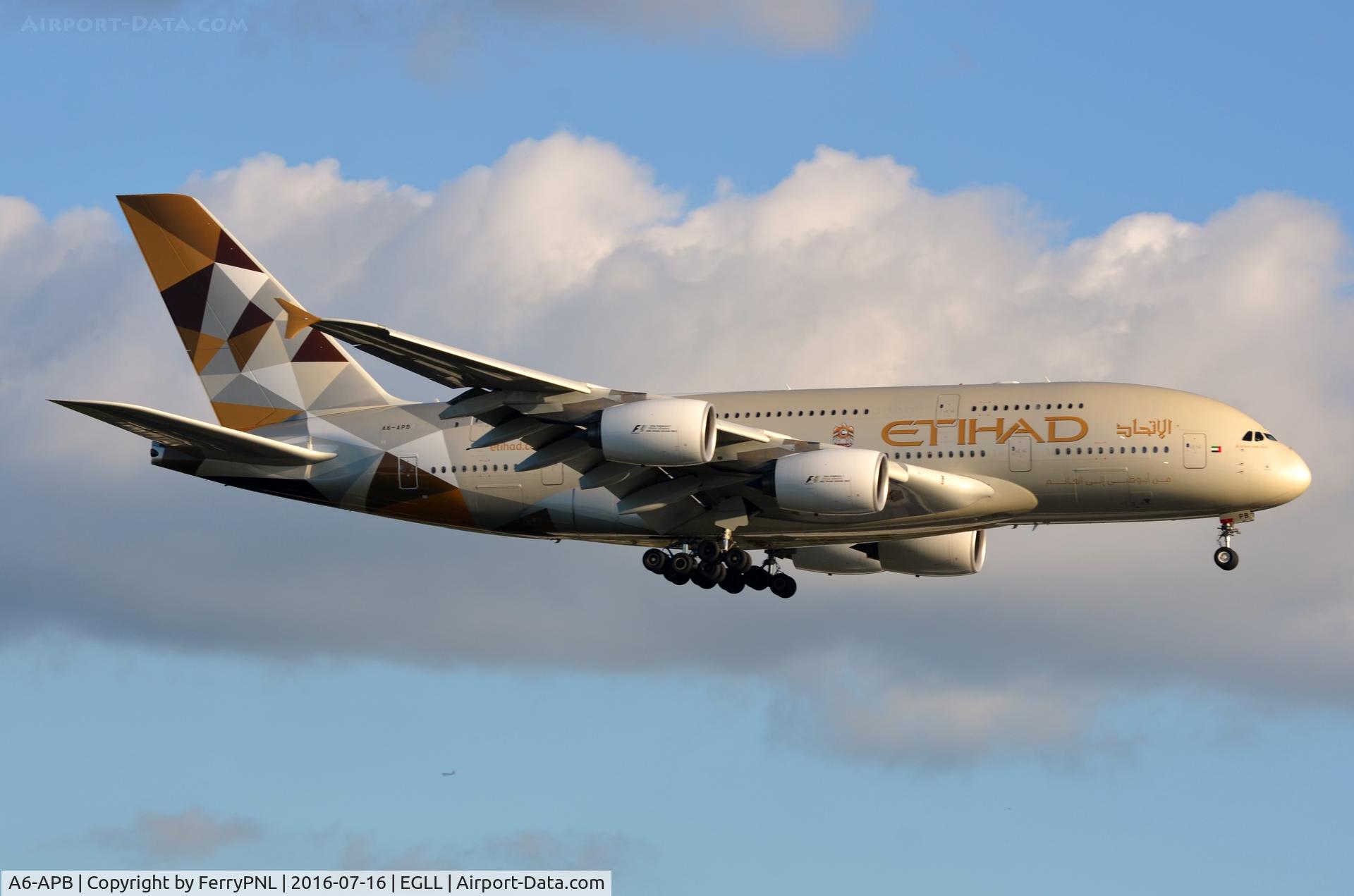 A6-APB, 2014 Airbus A380-861 C/N 170, Etihad A388 arriving in LHR