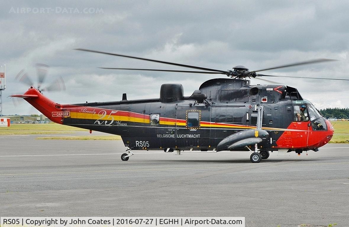 RS05, 1976 Westland Sea King Mk.48 C/N WA835, Taxing to depart