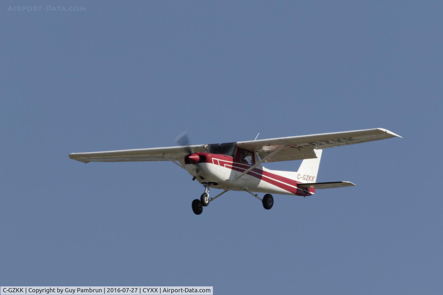 C-GZKK, 1977 Cessna 152 C/N 15280305, Landing