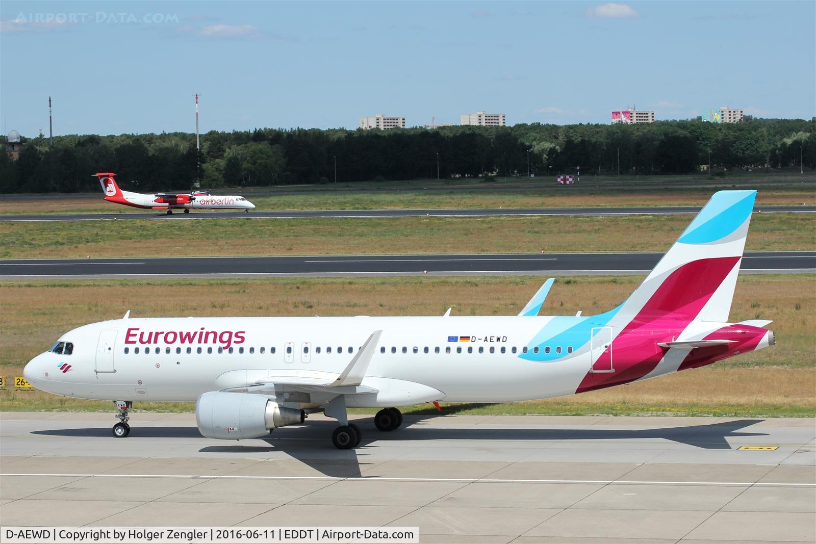 D-AEWD, 2016 Airbus A320-214 C/N 7019, TXL waving good bye tour no.4 since 2011