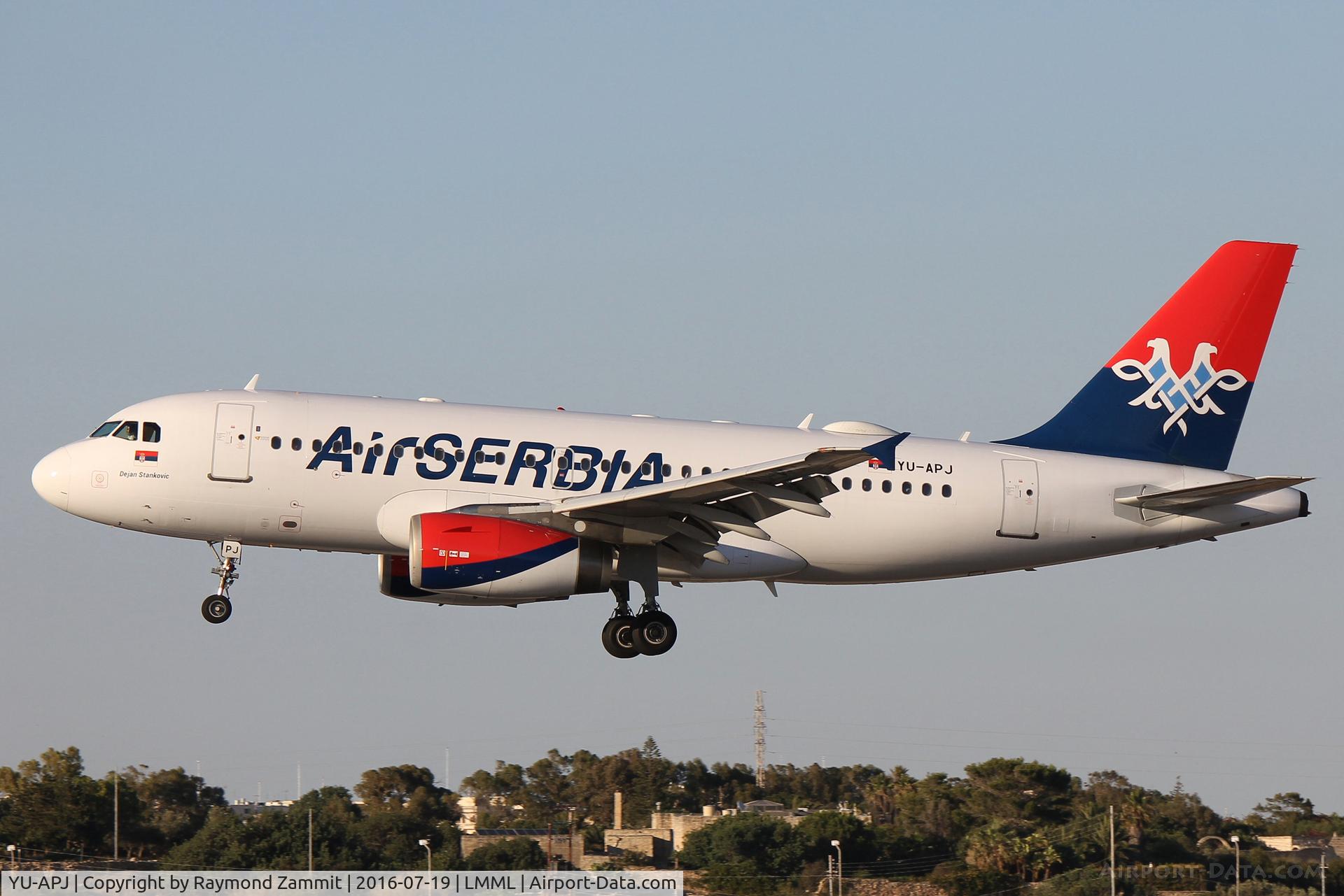 YU-APJ, 2000 Airbus A319-132 C/N 1159, A319 YU-APJ Air Serbia