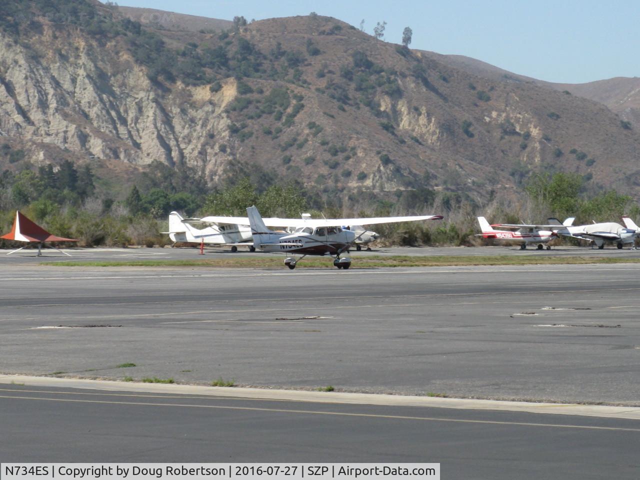 N734ES, Cessna 172N C/N 17268802, 1977 Cessna 172N SKYHAWK, Lycoming O-320-H2AD 160 Hp, takeoff roll Rwy 22
