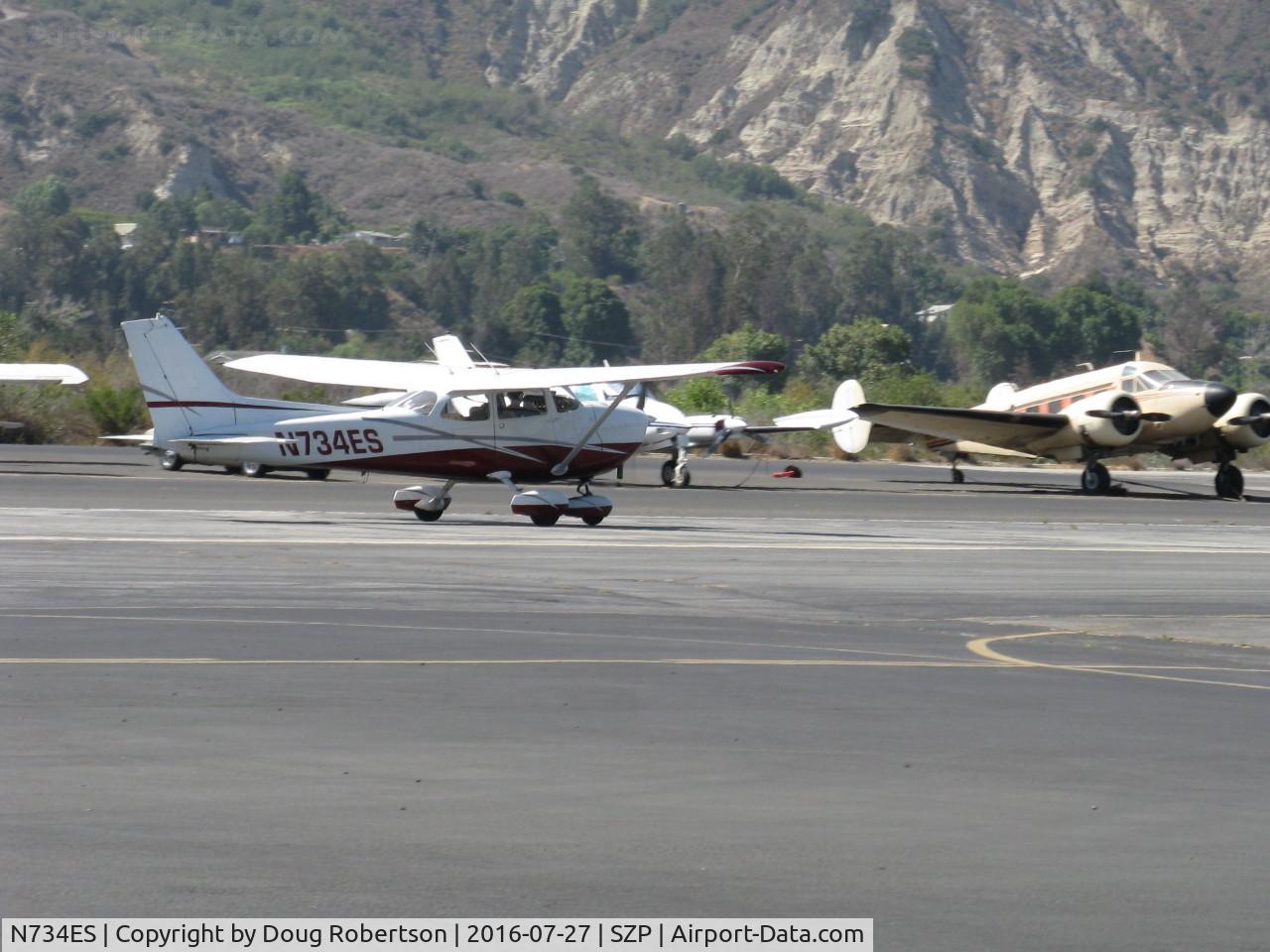 N734ES, Cessna 172N C/N 17268802, 1977 Cessna 172N SKYHAWK, Lycoming O-320-H2AD 160 Hp, takeoff roll Rwy 22