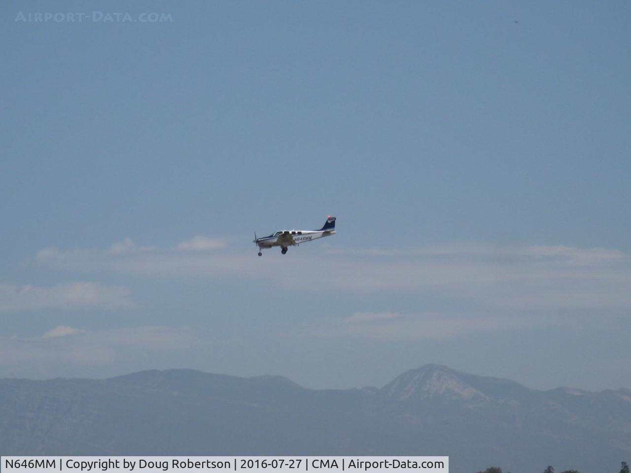 N646MM, Hawker Beechcraft Corp G36 Bonanza C/N E-3921, 2009 Hawker Beechcraft Corp. G36 BONANZA, Continental IO-550-B 300 Hp, on final Rwy 26