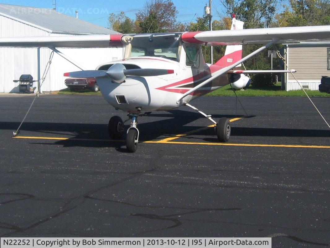 N22252, 1967 Cessna 150H C/N 15068169, On the ramp in Kenton, Ohio
