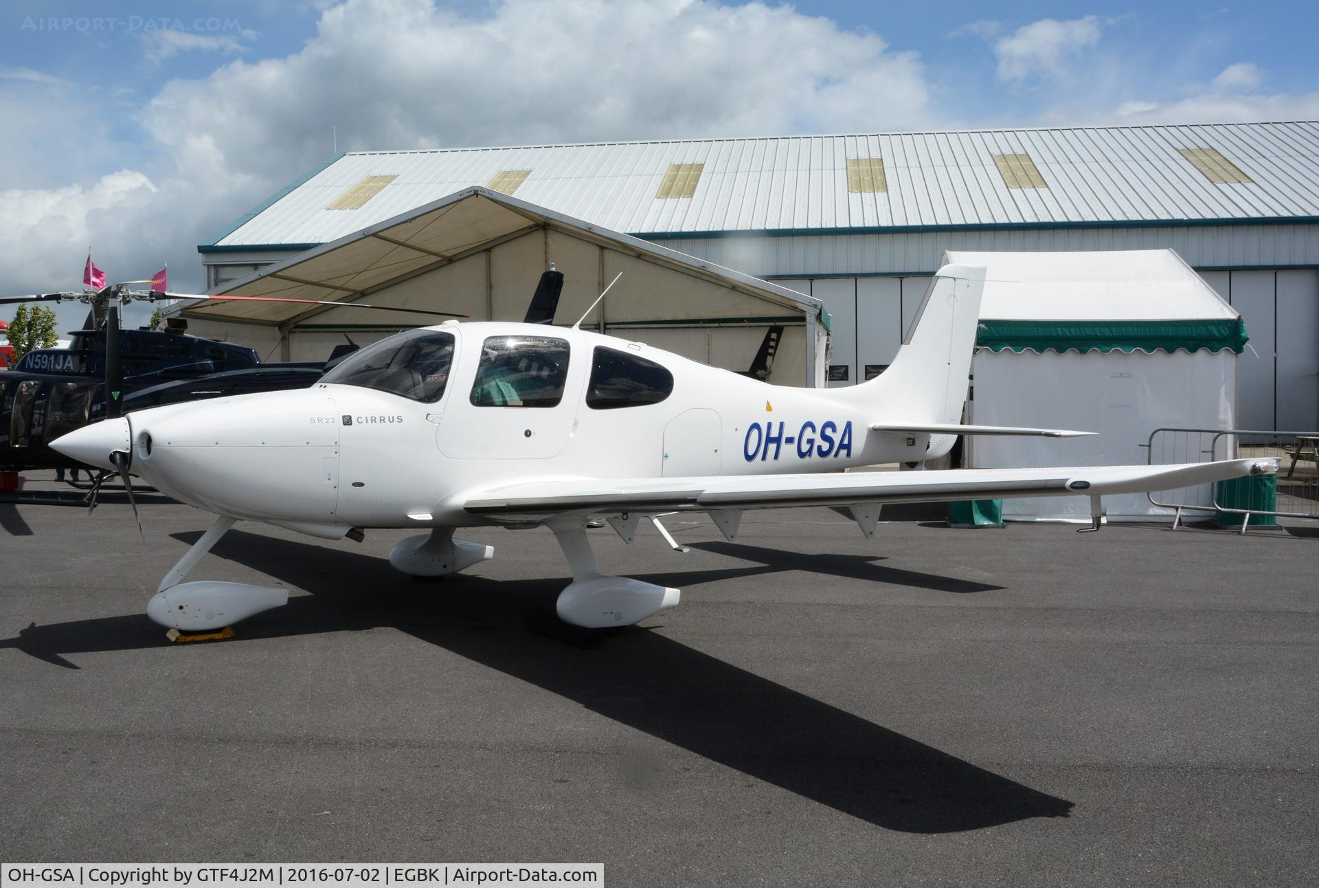 OH-GSA, Cirrus SR22 C/N 3630, OH-GSA at AeroExpo Sywell 2.7.16