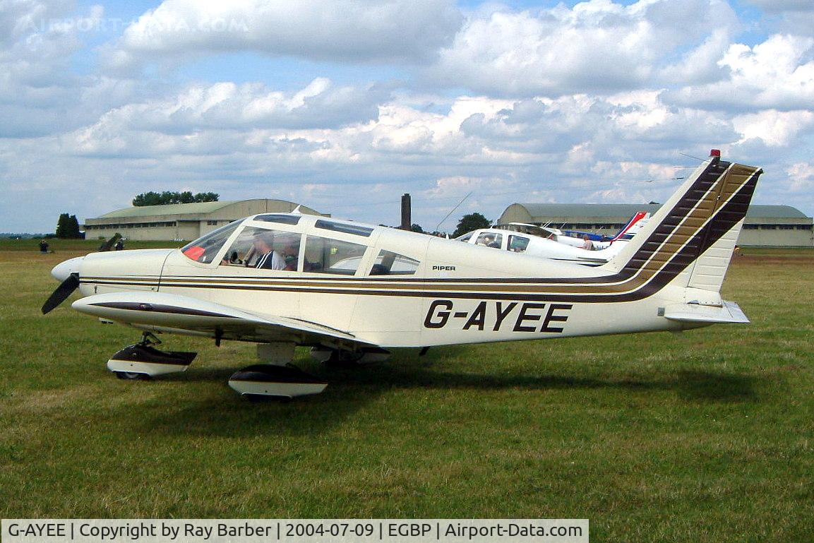 G-AYEE, 1970 Piper PA-28-180 Cherokee C/N 28-5813, Piper PA-28-180 Cherokee B [28-5813] Kemble~G 09/07/2004