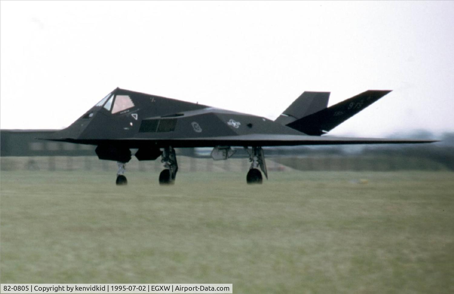82-0805, 1982 Lockheed F-117A Nighthawk C/N A.4030, Airshow 1995