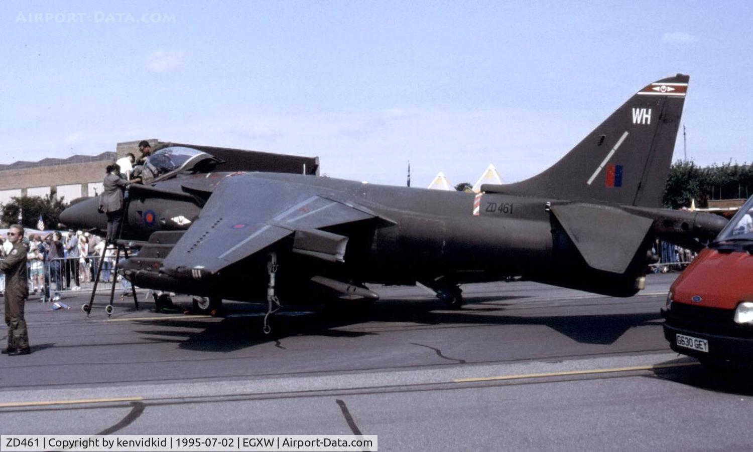 ZD461, 1989 British Aerospace Harrier GR.7 C/N P51, Airshow 1995