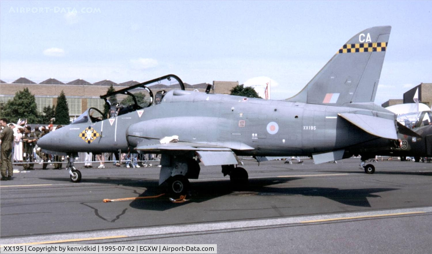 XX195, 1978 Hawker Siddeley Hawk T.1 C/N 042/312042, Airshow 1995