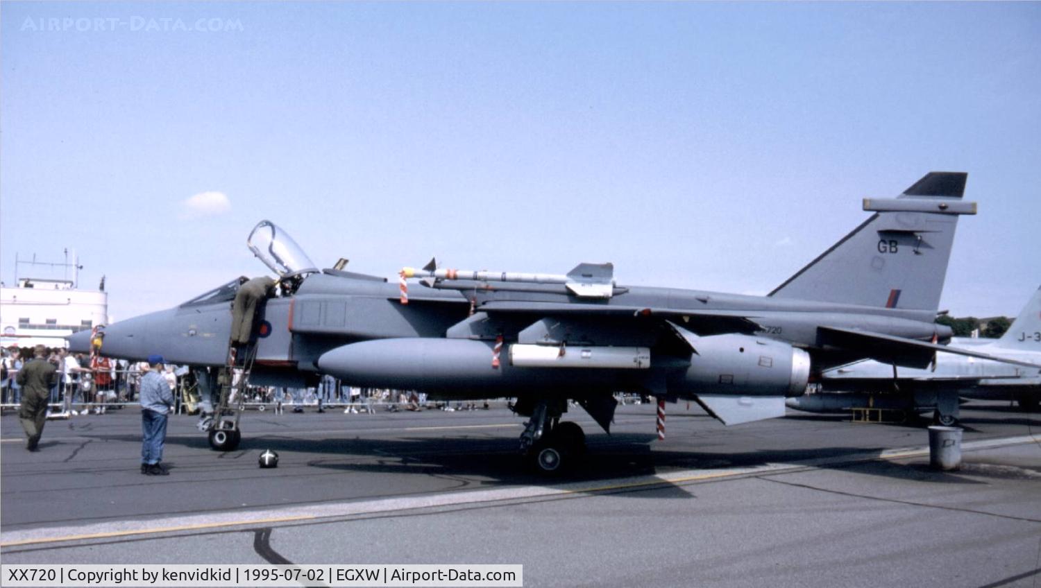 XX720, 1974 Sepecat Jaguar GR.1A C/N S.17, Airshow 1995