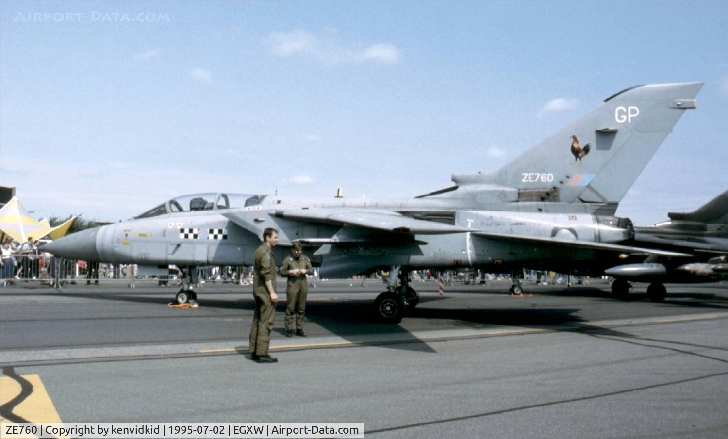 ZE760, 1988 Panavia Tornado F.3 C/N AS057/681/3307, Airshow 1995
