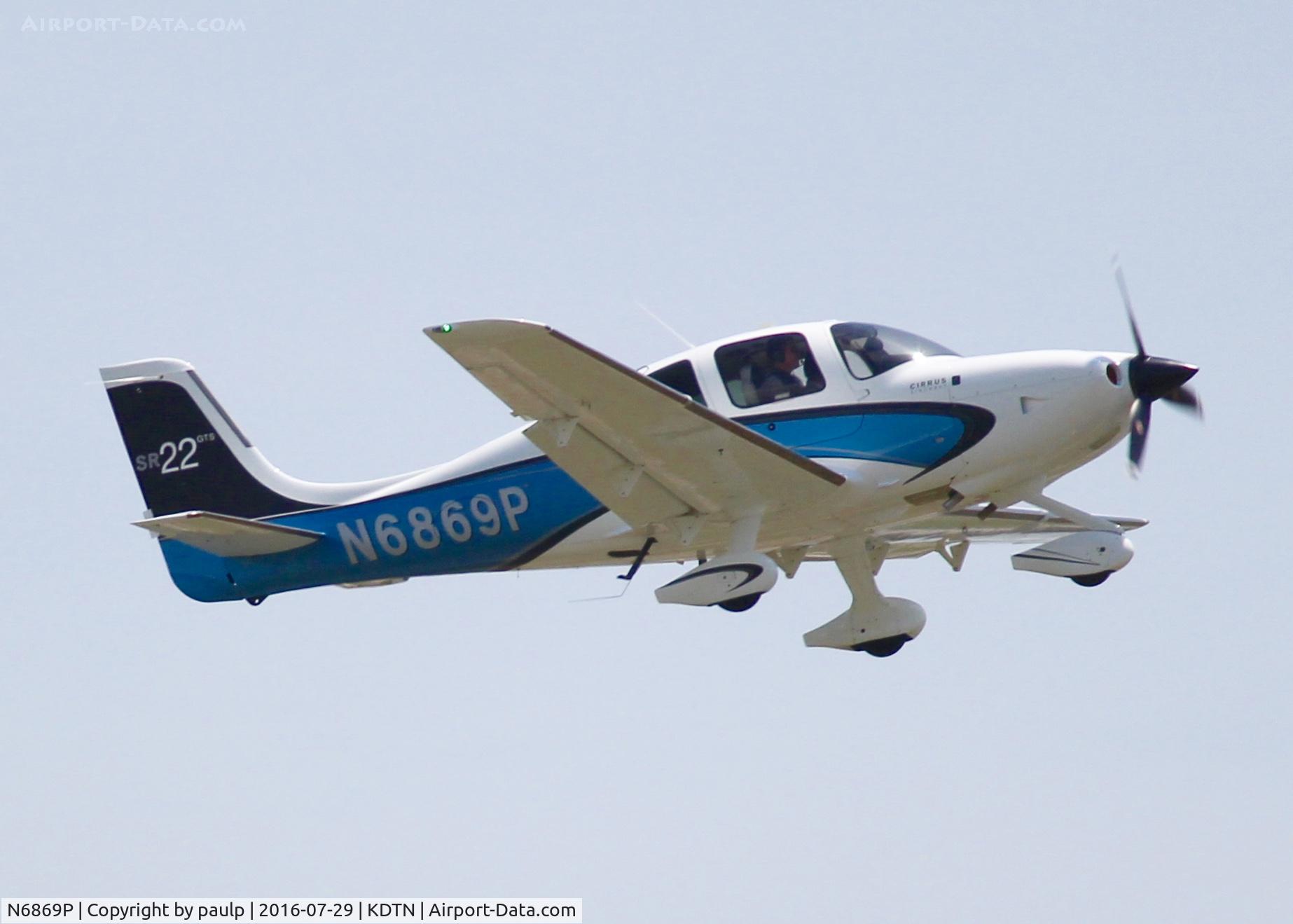 N6869P, 2013 Cirrus SR22 GTS C/N 4045, At Downtown Shreveport.