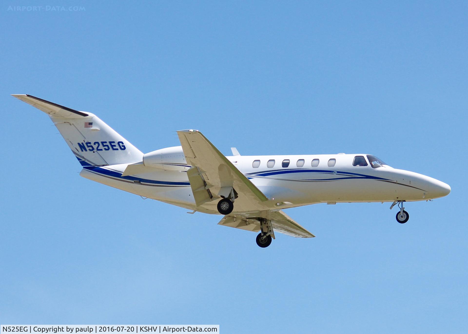 N525EG, Cessna 525A CitationJet CJ2+ C/N 525A0449, At Shreveport Regional.