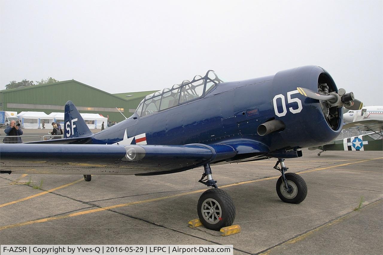 F-AZSR, North American T-6G Texan C/N 197-75, North American T6-G Texan, Static display, Creil Air Base 110(LFPC-CSF) Open day 2016