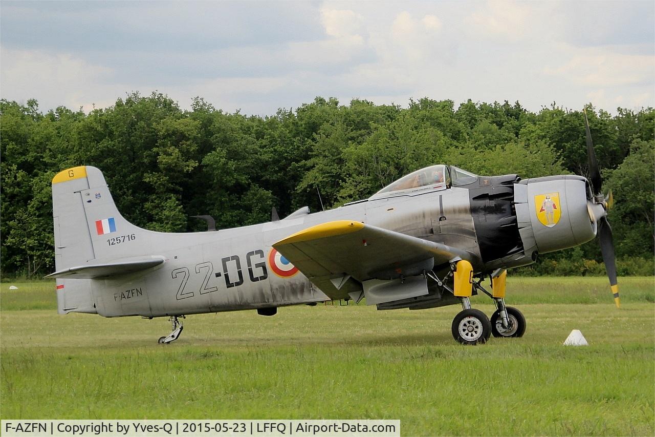 F-AZFN, Douglas AD-4N Skyraider C/N 7609, Douglas AD-4N Skyraider, Taxiing to parking area, La Ferté-Alais airfield (LFFQ) Airshow 2015