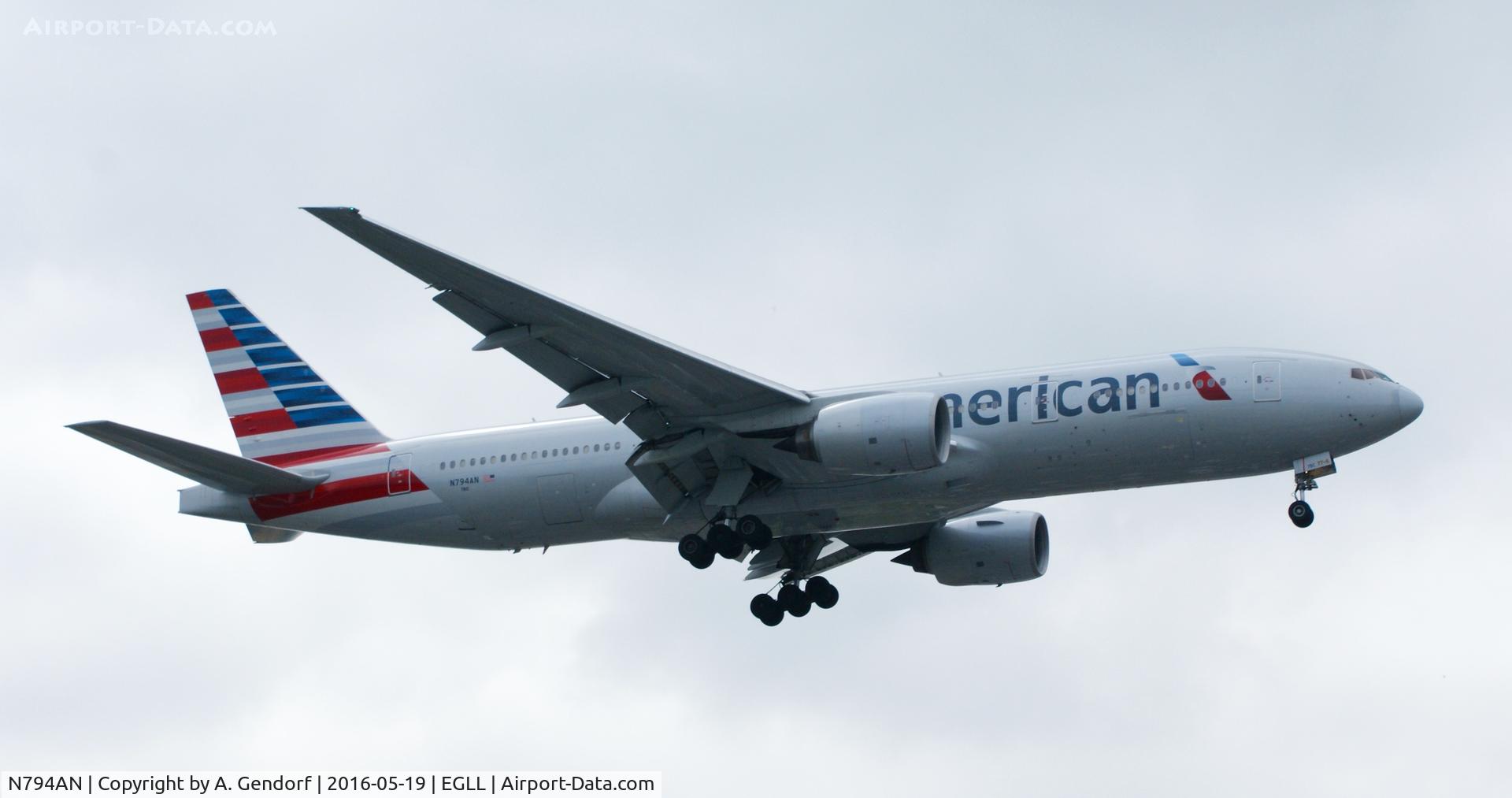 N794AN, 2000 Boeing 777-223 C/N 30256, American Airlines, seen here at London Heathrow(EGLL)