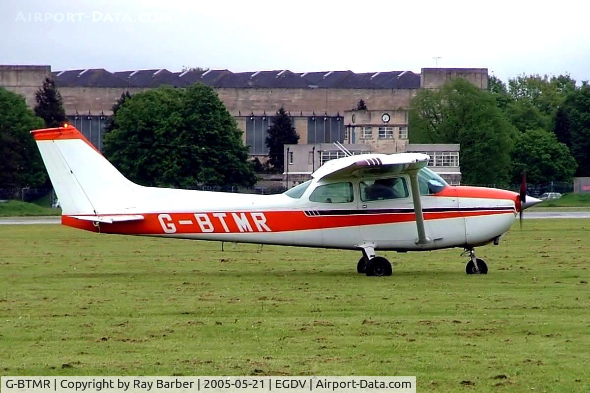 G-BTMR, 1975 Cessna 172M C/N 172-64985, Cessna 172M Skyhawk [172-64985] Hullavington~G 21/05/2005