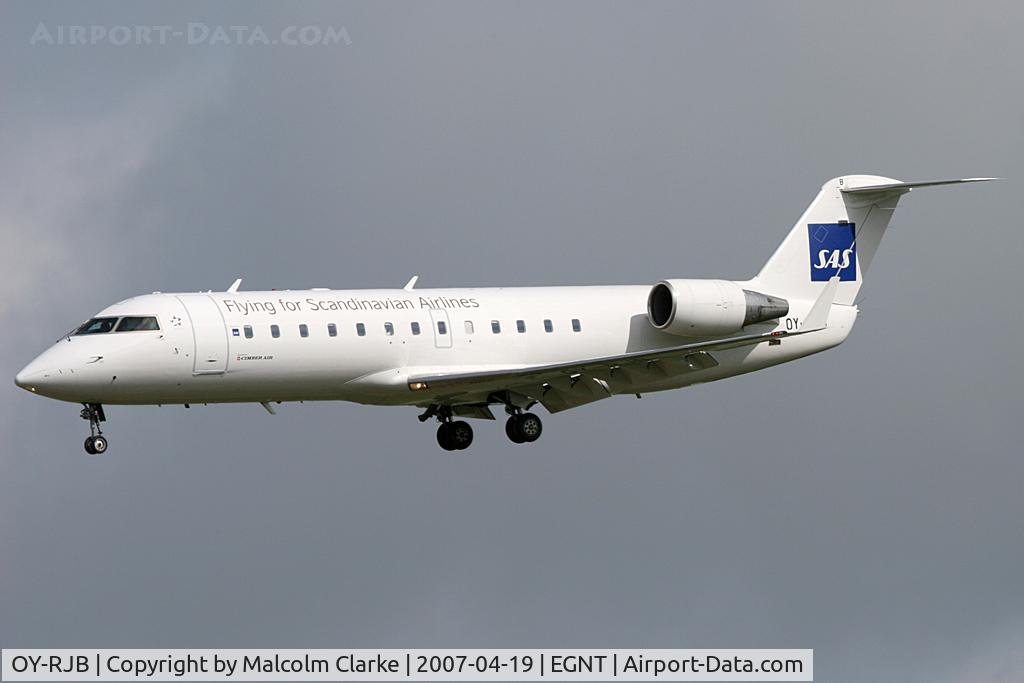 OY-RJB, 2000 Canadair CRJ-200LR (CL-600-2B19) C/N 7419, Canadair CL-600-2B19 Regional Jet CRJ-200LR on approach to 25 at Newcastle Airport, April 19th 2007.