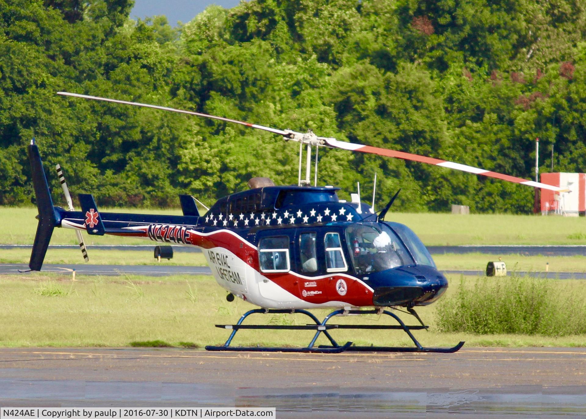 N424AE, Bell 206L-4 LongRanger IV LongRanger C/N 52424, At Downtown Shreveport.