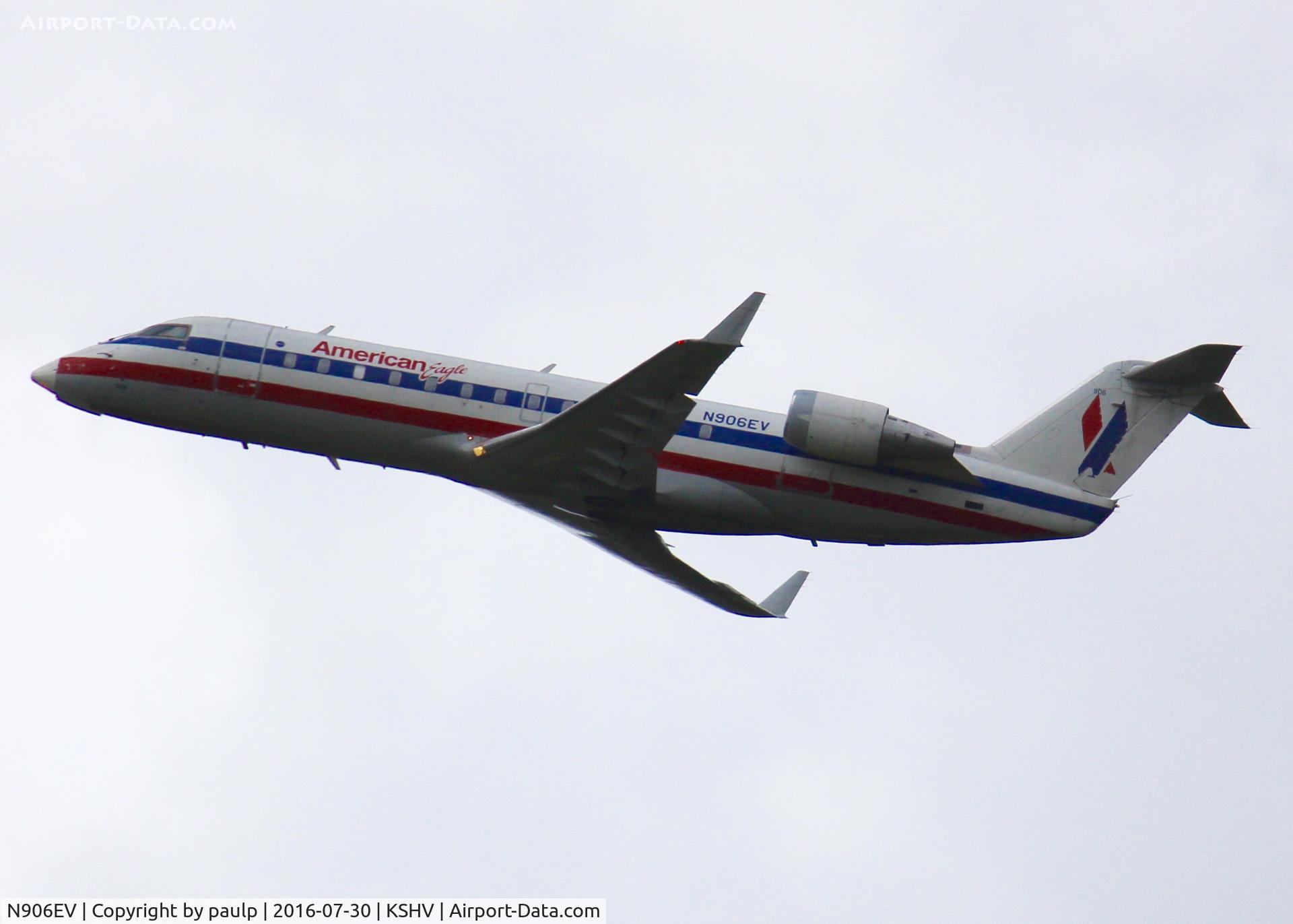 N906EV, 2002 Bombardier CRJ-200ER (CL-600-2B19) C/N 7642, At Shreveport Regional.