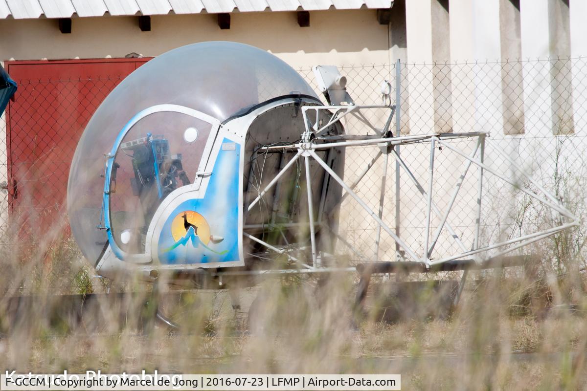F-GCCM, Agusta AB-47G C/N 085, Stored at the airport of Perpignan, alongside an Alouette II, was this Bell 47.