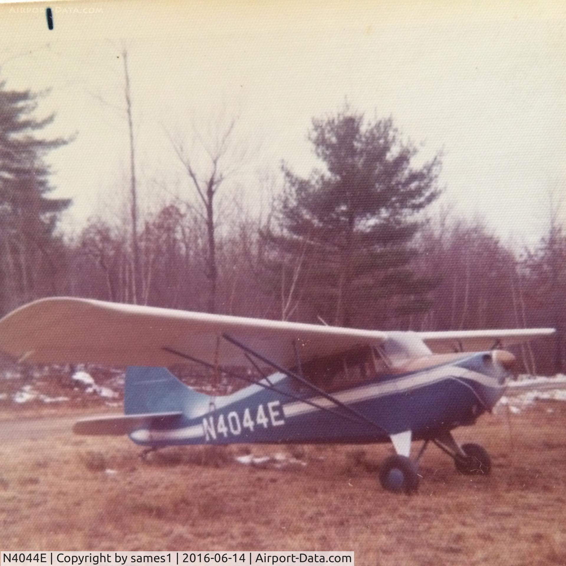 N4044E, Aeronca 11AC Chief Chief C/N Not found N4044E, Before N4044E was registered to a balloon it was registered to an Aeronica Chief.  About 1974.
