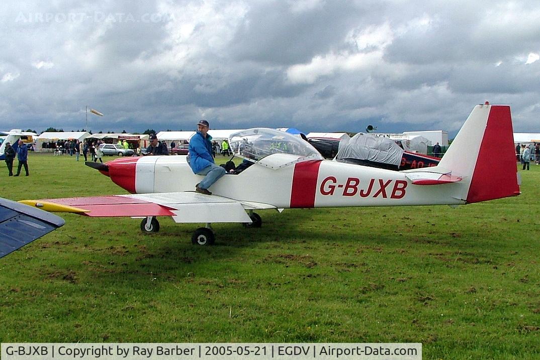 G-BJXB, 1982 Slingsby T-67A Firefly C/N 1995, Slingsby T.67A Firefly [1995] Hullavington~G 21/05/2005