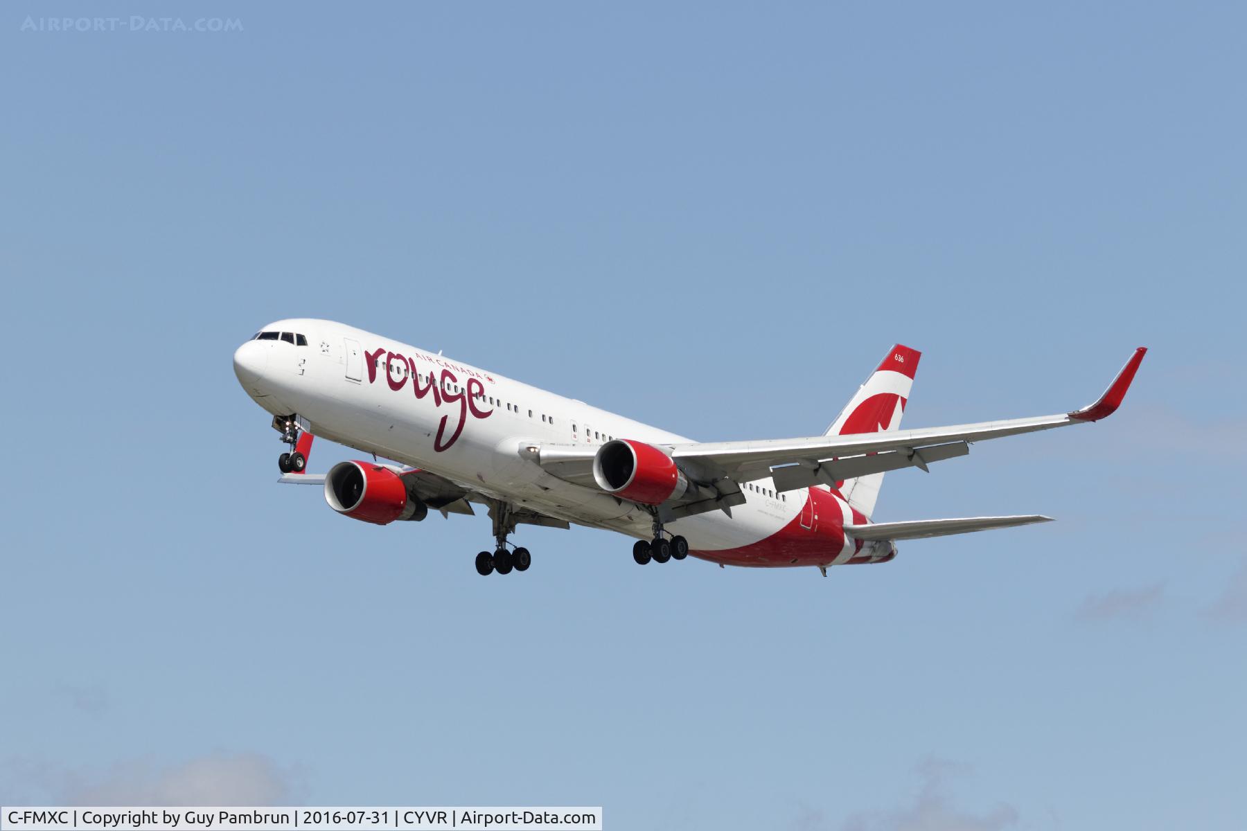 C-FMXC, 1996 Boeing 767-333/ER C/N 25588, Landing