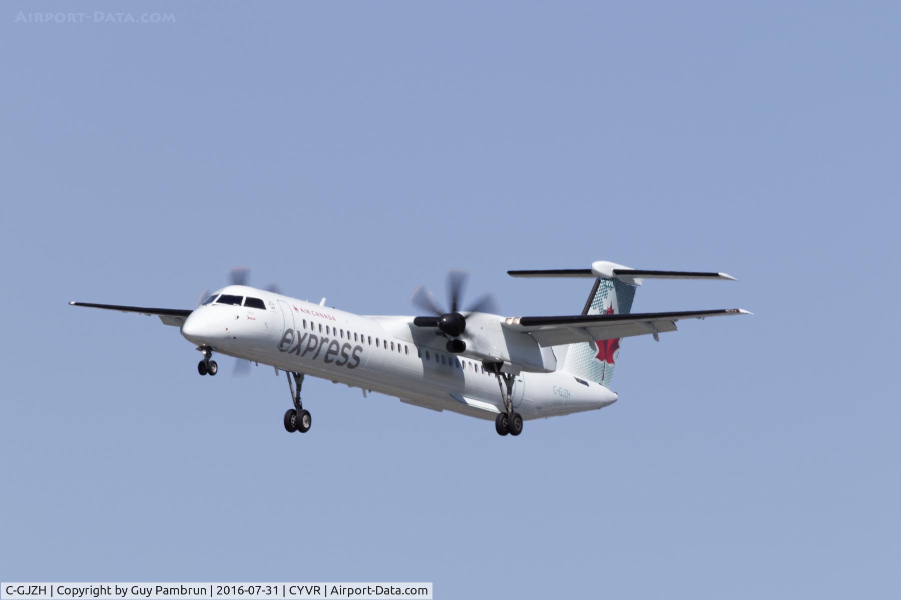 C-GJZH, 2007 Bombardier DHC-8-402 Q400 Dash 8 C/N 4168, Landing