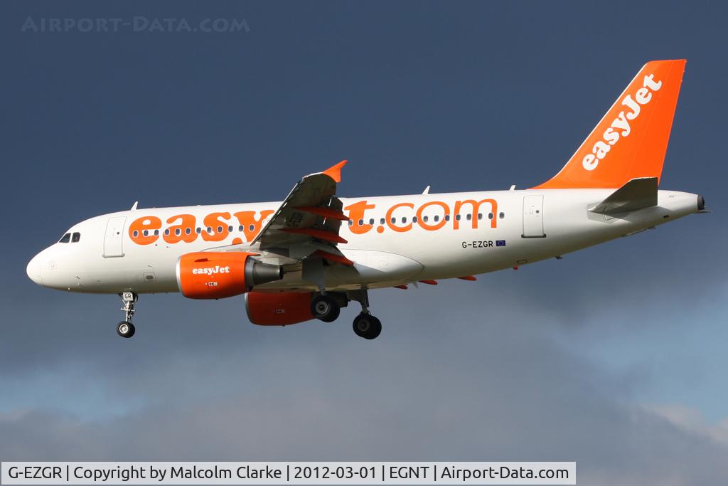 G-EZGR, 2011 Airbus A319-111 C/N 4837, Airbus A319-111 on approach to Newcastle Airport, March 1st 2012.