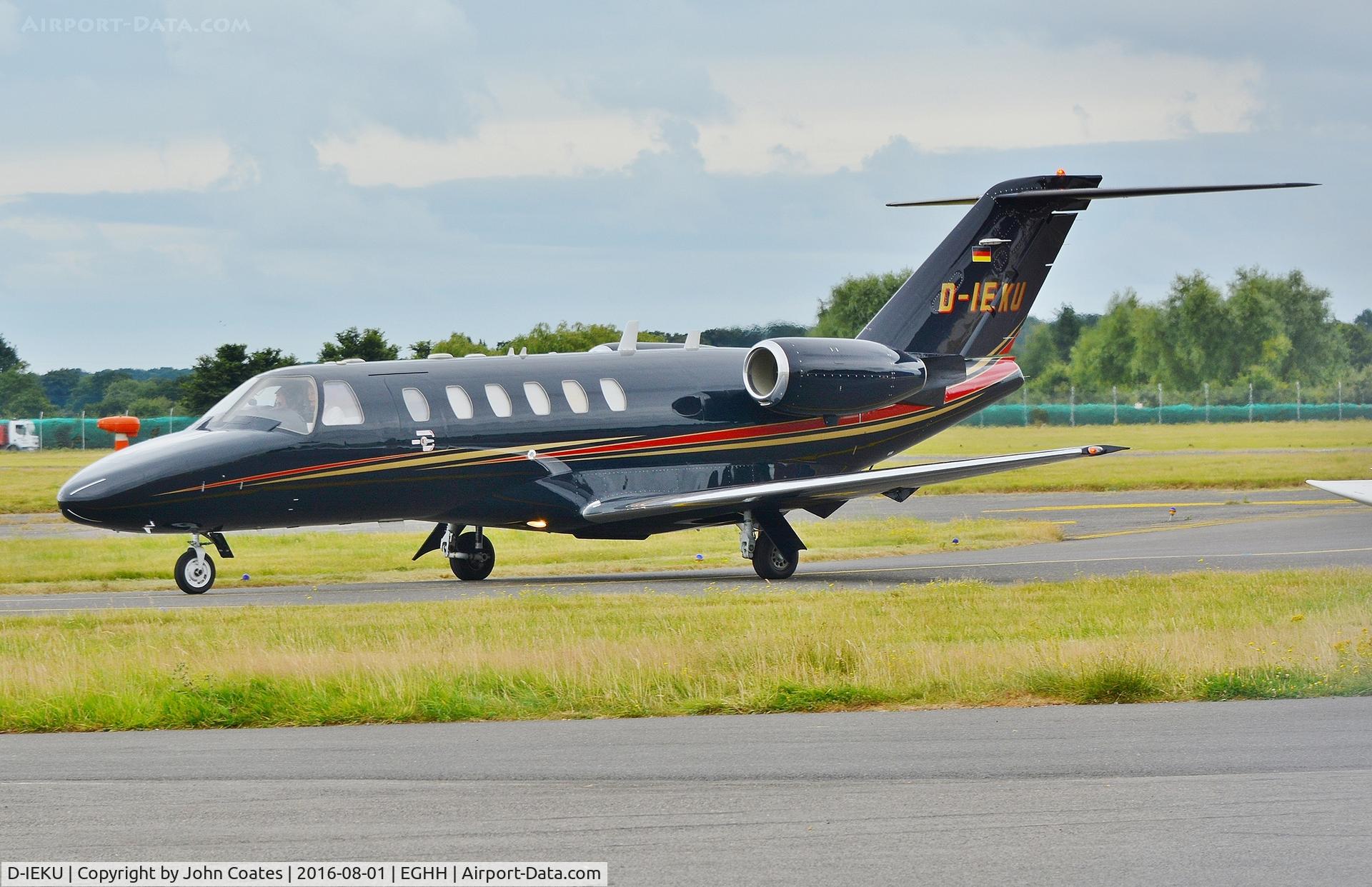D-IEKU, 2001 Cessna 525A CitationJet CJ2 C/N 525A-0043, Taxiing in on arrival