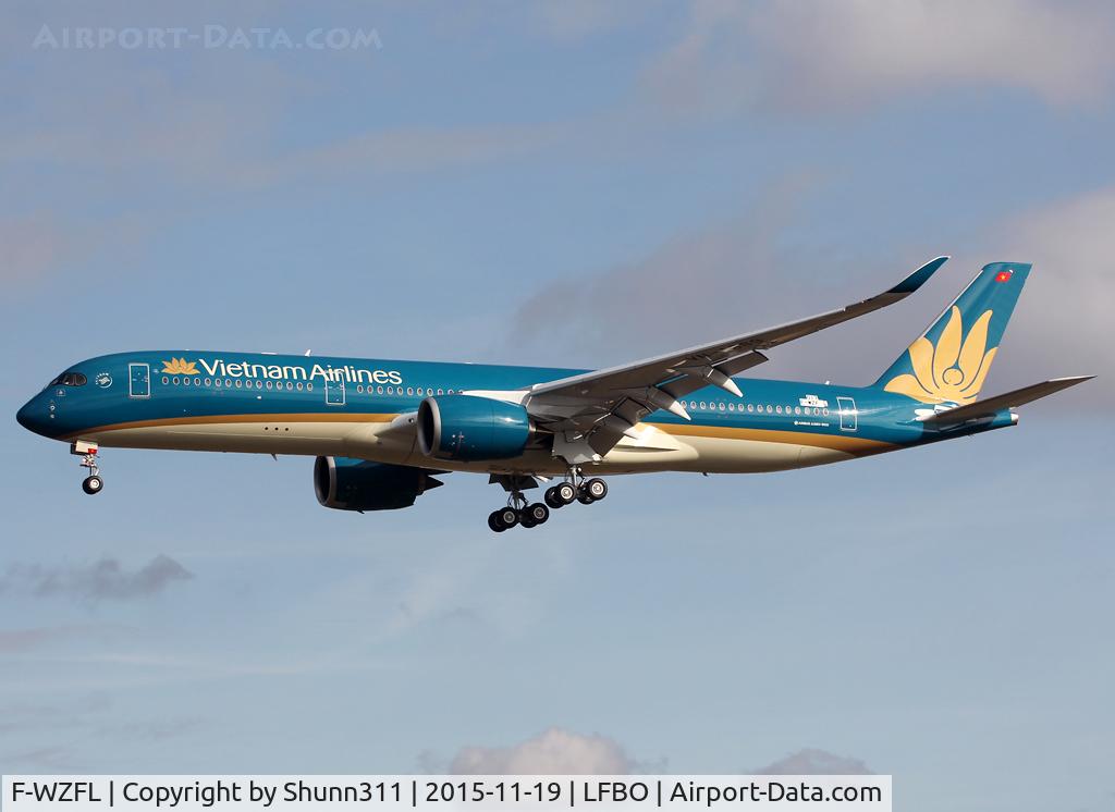 F-WZFL, 2015 Airbus A350-941 C/N 017, C/n 0017 - To be VN-A889