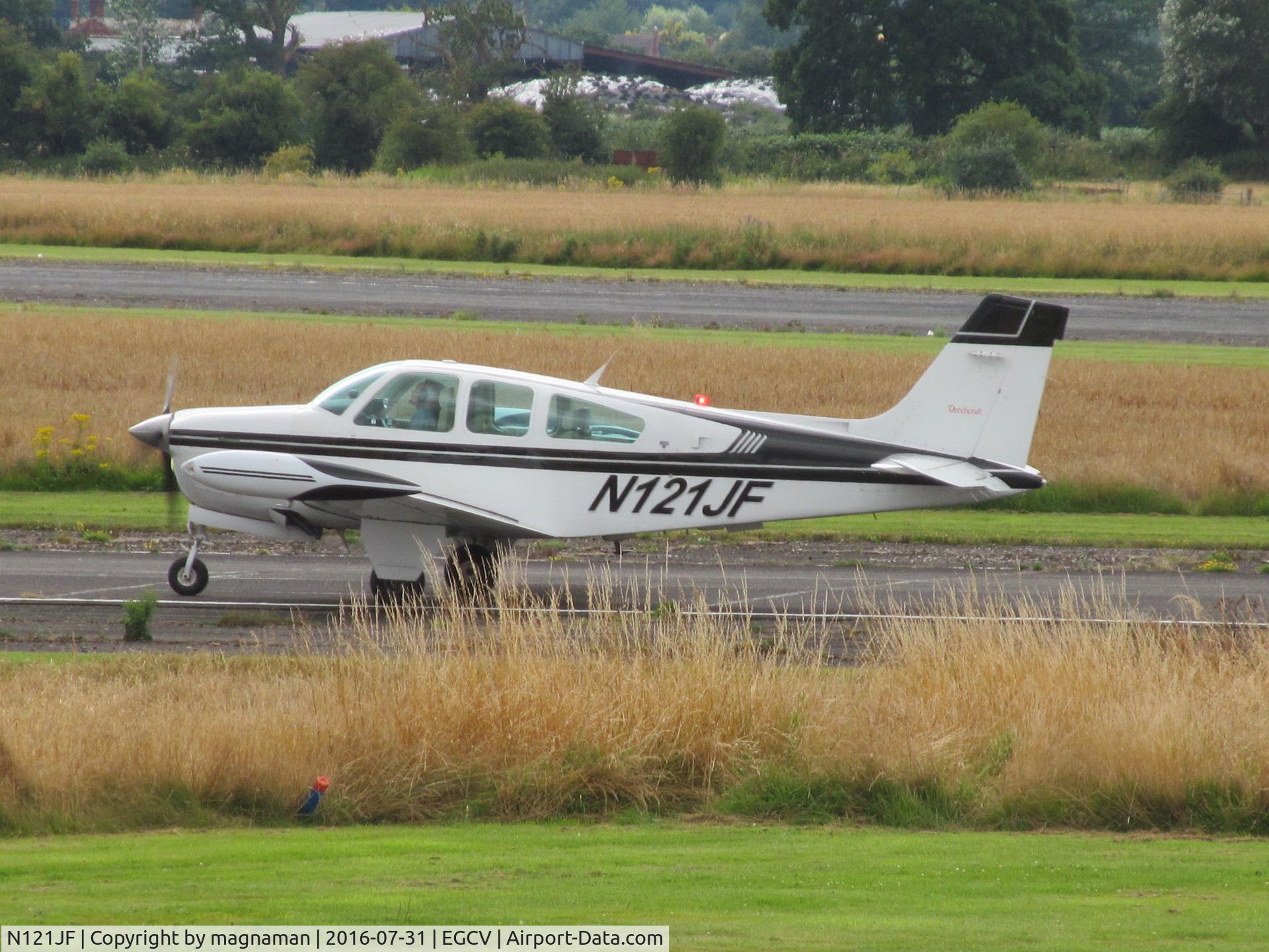 N121JF, 1991 Beech F33A Bonanza C/N CE-1578, taxying to hanagrs