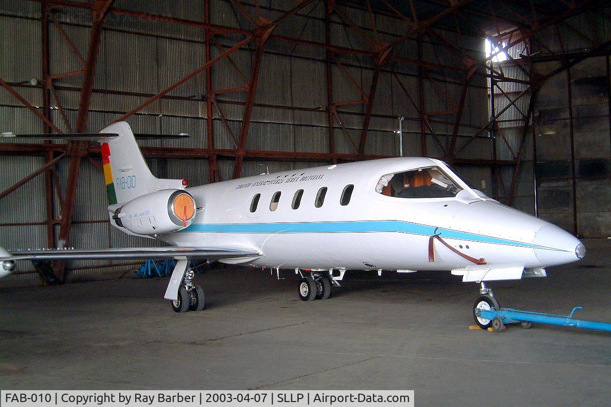 FAB-010, Gates Learjet 25D C/N 211, Learjet 25D [25-211] (Bolivian Air Force) La Paz-El Alto Int'l~CP 07/04/2003
